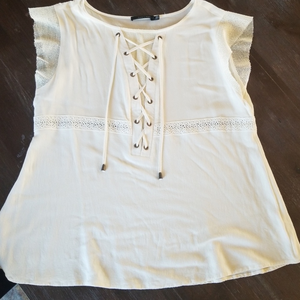 Doe and Ray cream top